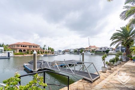 Ultimate Living on The Gold Coast - Sovereign Island - Photo 2