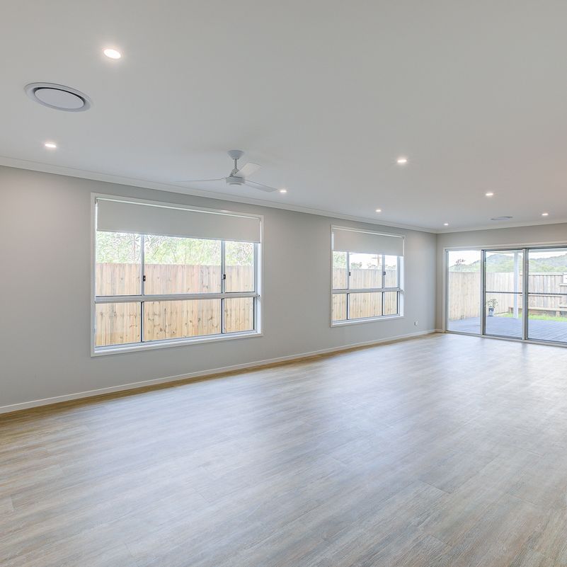 Beautiful Family Home - Photo 1