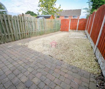 2 bedroom end of terrace house to rent - Photo 2