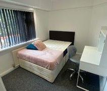 4 bedroom terraced house to rent - Photo 3
