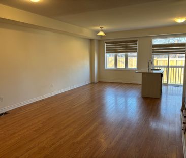 For Lease - 318 OKANAGAN Path, Oshawa, Ontario - Photo 1