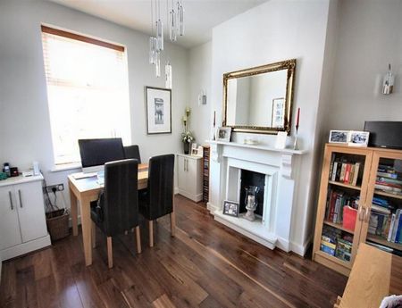 2 Bedroom Terraced To Let - Photo 2