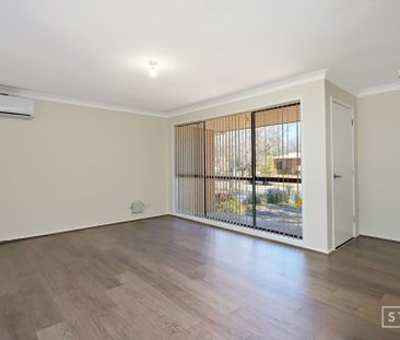 17 Andrew Town Place, Richmond NSW 2753 - House For Rent | Domain - Photo 4