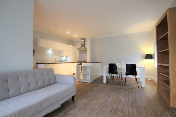 Orchard House - Photo 1