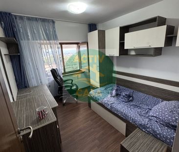 DE ÎNCHIRIAT | APARTAMENT 4 CAMERE – ZONA PRIMĂRIEI, ROMAN - Fotografie 3