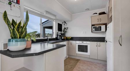 HIGHLANDS PARK - 4 BEDROOMS - Photo 4