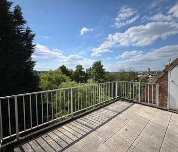 Lumineux duplex penthouse 3ch + 4 terrasses à 1180 Ukkel  Loyer: 1... - Photo 1