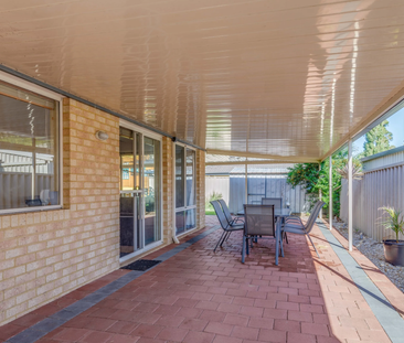 5 Hastie Close, Brookdale WA 6112 - House For Rent - $600 | Domain - Photo 2