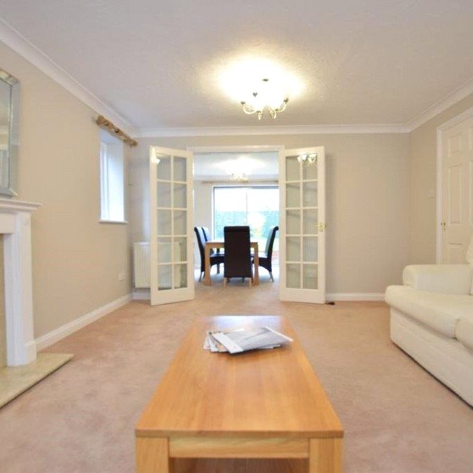 Julius Hill, Warfield Julius Hill, Warfield - Photo 2