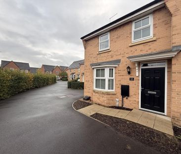 3 bedroom semi-detached house to rent - Photo 2