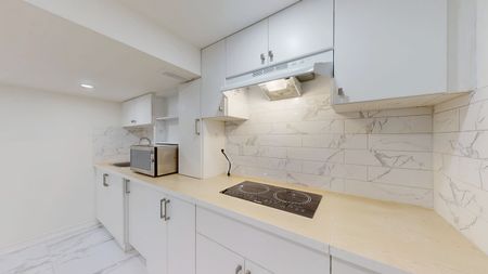 For Lease - 197 Vantage Loop, Newmarket, Ontario - Photo 5