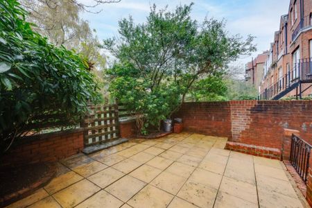 3 Bedroom Flat To Let - Photo 3