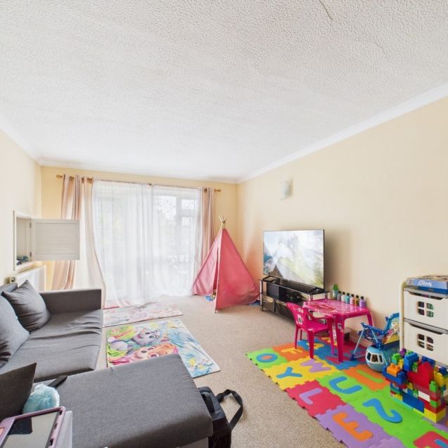 Belworth Drive, Cheltenham, GL51 - Photo 1