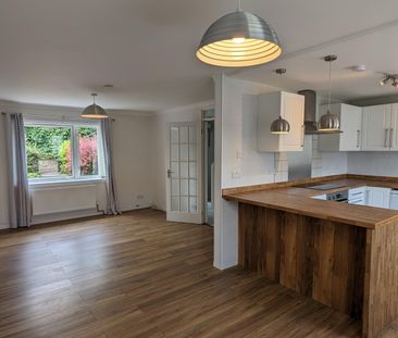 Avon Grove, Penicuik (Ref: 00000268) - Photo 6