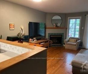 For Lease - 112 Centrepointe Drive Unit# E, South of Baseline to Kn... - Photo 3