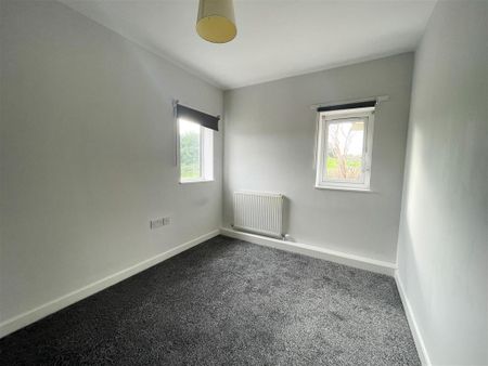 10 bedroom detached house to rent - Photo 2