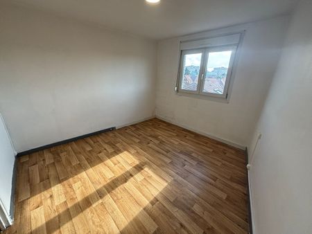 Location Appartement 2 pièces 62m² LOOS 59120 - Photo 3