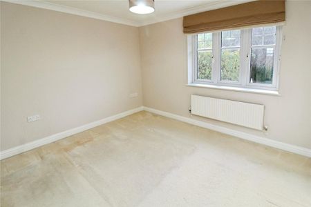 2 bedroom end of terrace house to rent - Photo 4