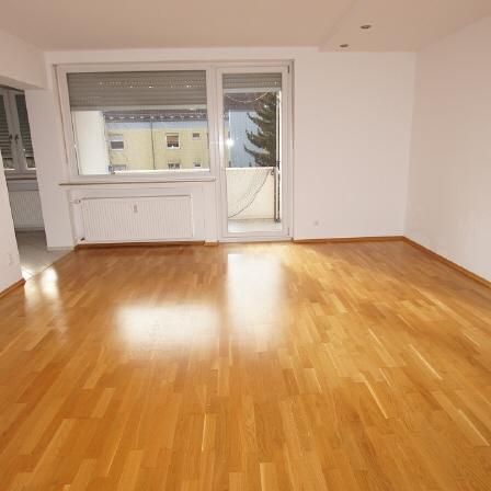 Sonnige 3 Zimmer-Wohnung mit Balkon - Photo 1