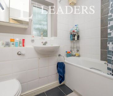 2 bedroom flat to rent - Photo 6