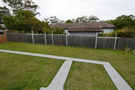 Great Location - Photo 3