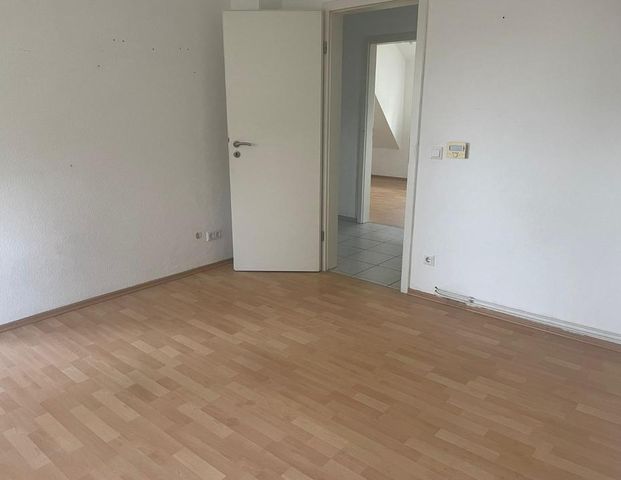 Helle 2,5-Zimmer-Dachgeschoss-Wohnung in Bremen-Farge zu sofort - Photo 1