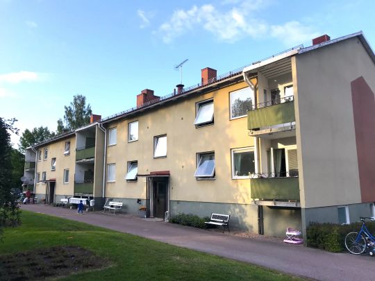 Avesta Hede: Nyrenoverad tvåa en trappa upp med balkong - Foto 1