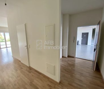 Große 2-Zimmer-Erdgeschoßwohnung mit Terrasse - Foto 2