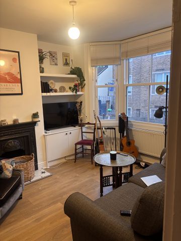Room in a Shared House, Dewe Road, BN2 - Photo 2