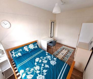 Room in a Shared Flat, Lockwood House, SE11 - Photo 4