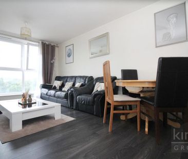 2 bedroom flat to rent - Photo 2