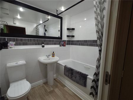 1 bedroom apartment to rent - Photo 5