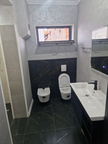 Casă de închiriat, 120 mp, zonă Centrală - Fotografie 2