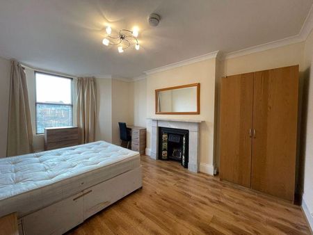 6 bedroom terraced house to rent - Photo 2