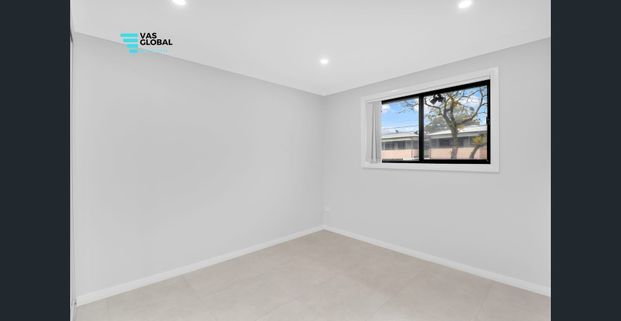 Modern & Luxurious Home. - Photo 1