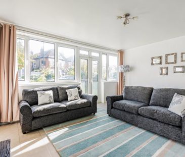 3 bedroom maisonette to rent - Photo 3