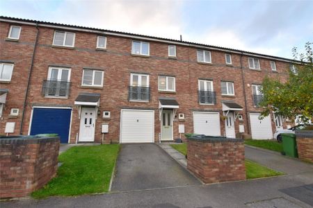 St Cuthberts Road, Gateshead, NE8 - Photo 5