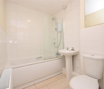 17, Swallow Close, Shadwell, Leeds, West Yorkshire, LS17 8XL - Photo 5