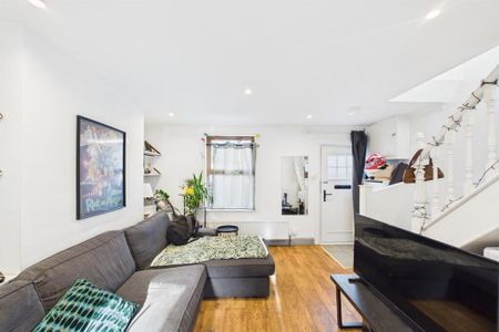 61 Spencer Street, Holywood, BT18 9DJ - Photo 2