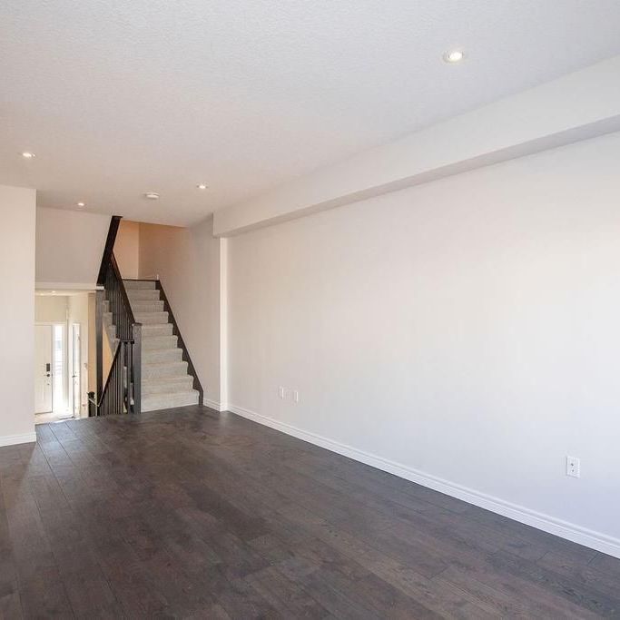 For Lease - 33 Dunrobin Lane, Grimsby, Ontario - Photo 1