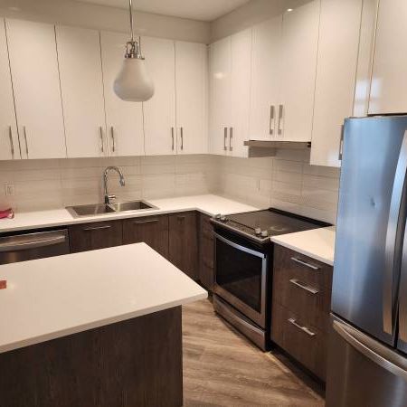 2 Bdrm + Den * The Wex * Penthouse - Photo 1