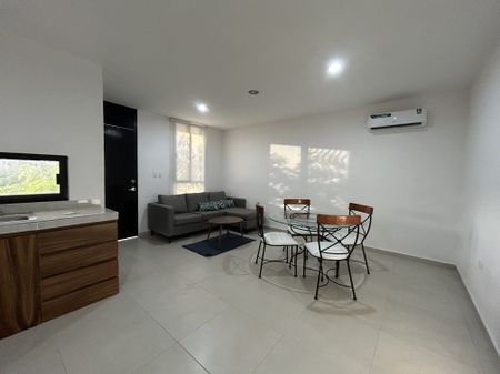 Departamento de 2 recámaras, amueblado, con servicios incluidos. - Photo 3