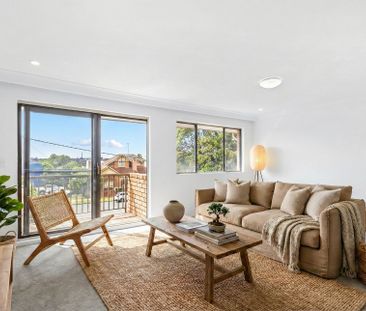 Stylish & Newly Renovated Two Bed Apartment - Photo 5