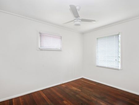 Well-Presented 3-Bedroom Home in a Convenient Location - Photo 4