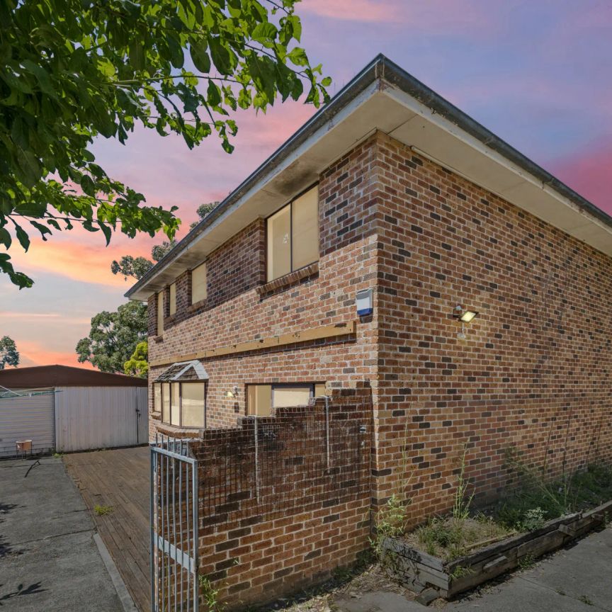 Well-Appointed and Spacious Family Home - Photo 1