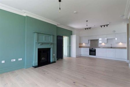 Bellevue Road, Ventnor, PO38 - Photo 2