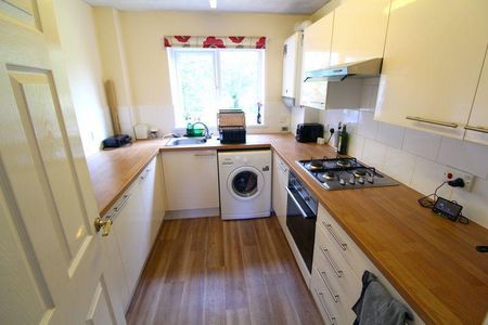 2 bedroom flat to rent - Photo 3