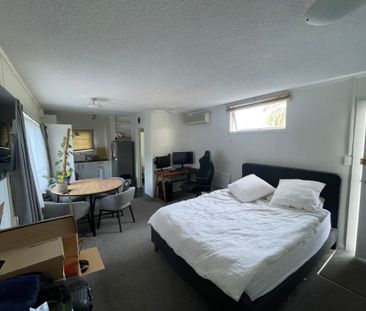 Studio Living - Photo 2