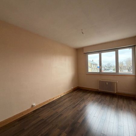 Location Appartement 3 pièces 74m² - Photo 4