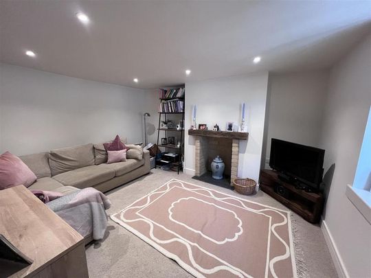 2 bedroom semi-detached house to rent - Photo 1